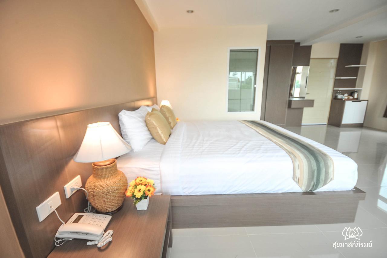 Hotel Sukkhamas Pirom Nakhonratchasima Exteriér fotografie