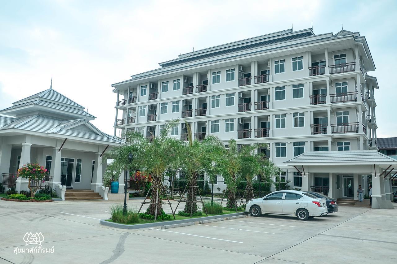 Hotel Sukkhamas Pirom Nakhonratchasima Exteriér fotografie