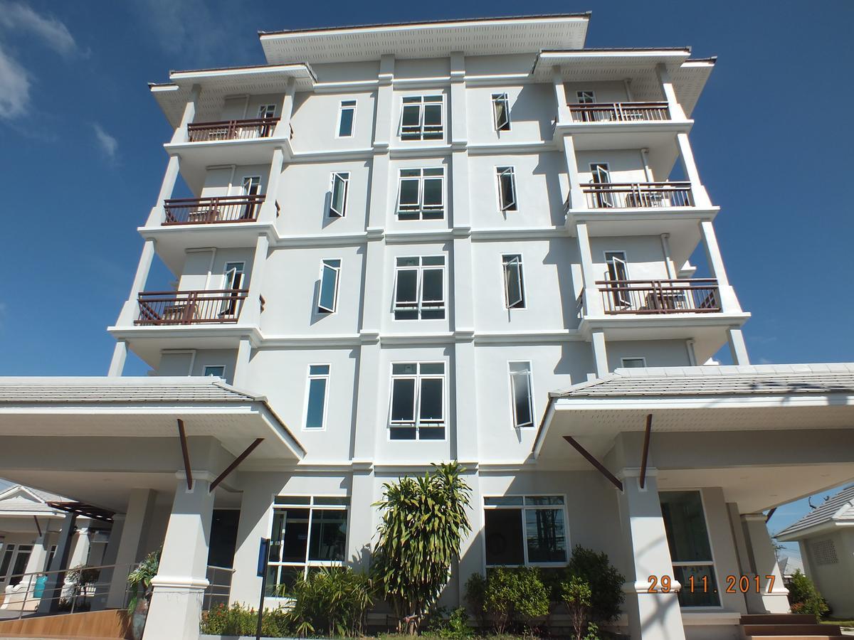 Hotel Sukkhamas Pirom Nakhonratchasima Exteriér fotografie